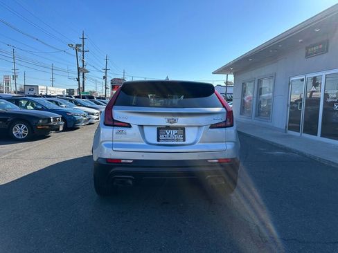 Used 2020 Cadillac XT4 Luxury w/ Cold Weather Package image 6