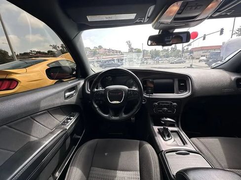 Used 2019 Dodge Charger R/T w/ Driver Confidence Group RWD image 41