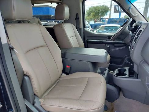 Used 2016 Nissan NV 3500 SL image 10