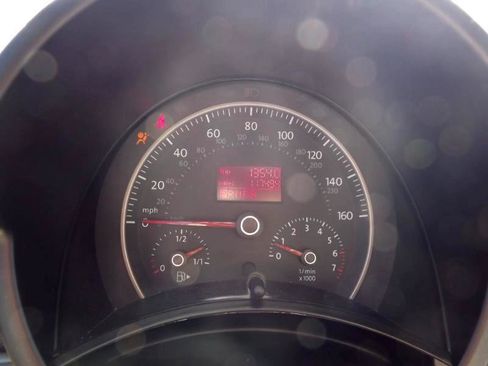 Used 2010 Volkswagen Beetle Convertible FWD image 18