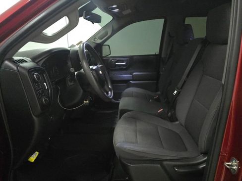 Used 2020 Chevrolet Silverado 1500 Custom w/ Custom Value Package image 11