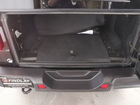 Used 2025 Jeep Wrangler Unlimited Sahara image 26