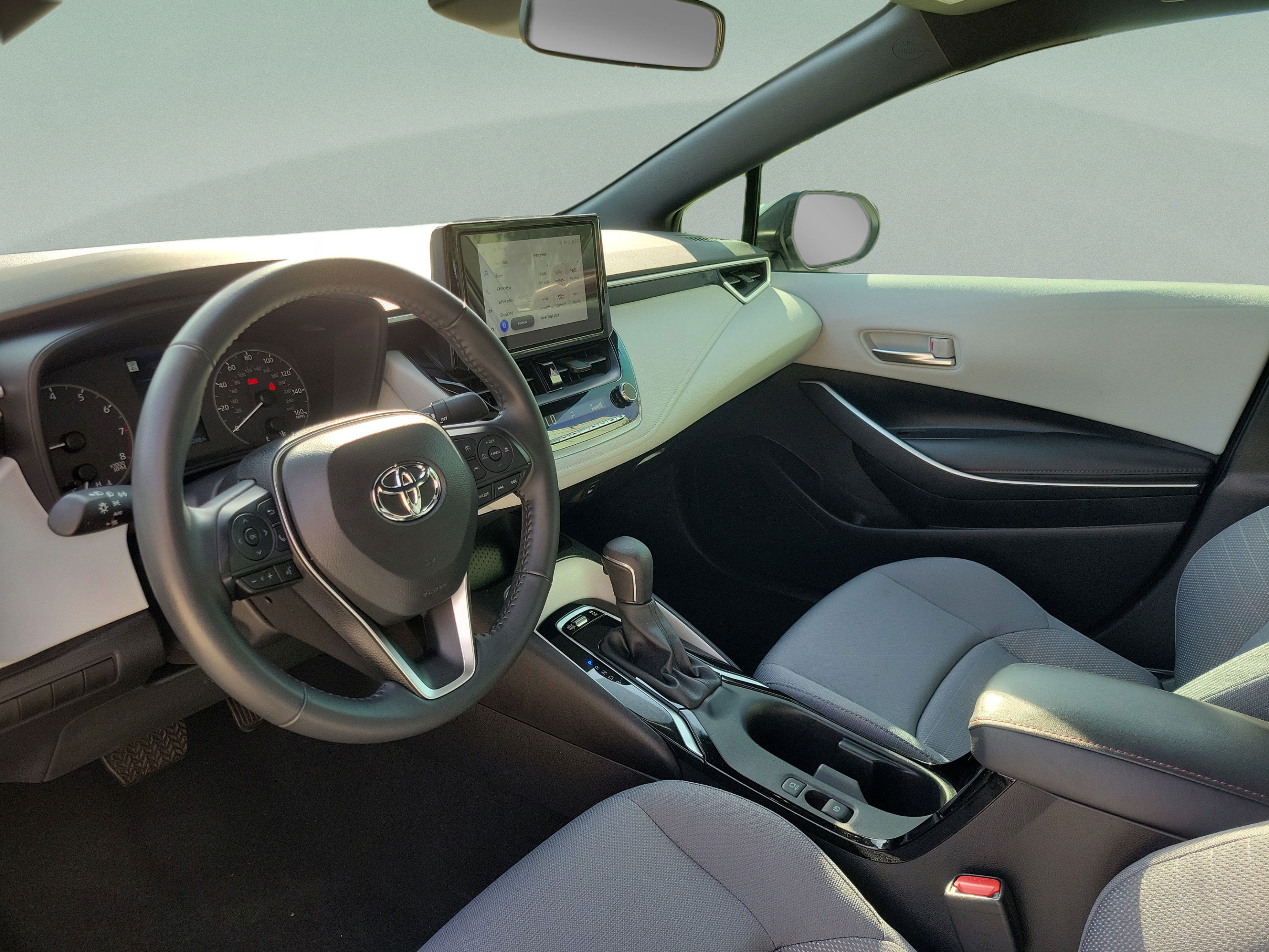 Certified 2025 Toyota Corolla SE FWD image 8