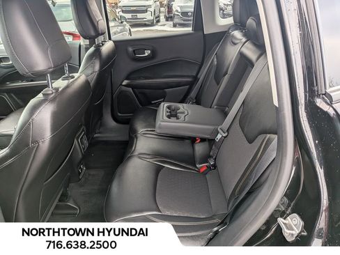 Used 2018 Jeep Compass Latitude w/ Popular Equipment Group image 30