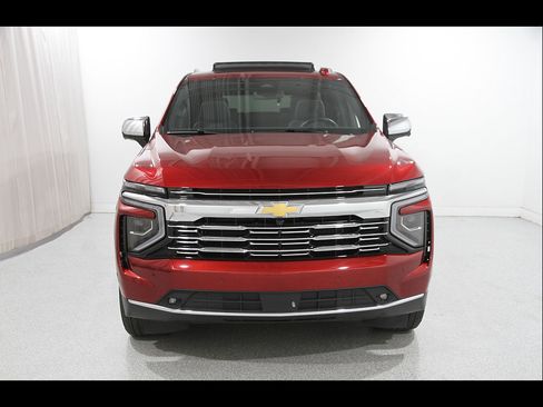 Used 2026 Chevrolet Tahoe Premier w/ Sun And Tow Package AWD/4WD image 2