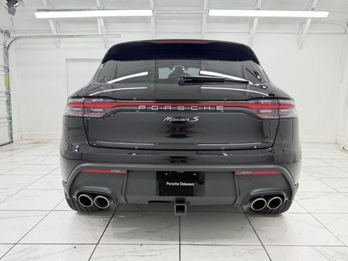 Certified 2023 Porsche Macan S AWD/4WD image 13
