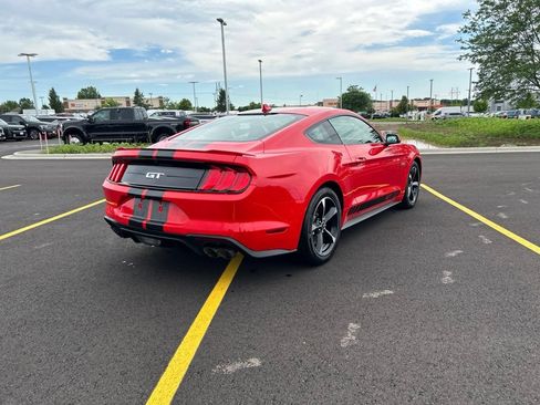 Used 2022 Ford Mustang GT RWD image 7