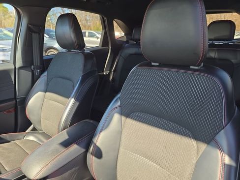 Used 2025 Ford Escape ST-Line image 22
