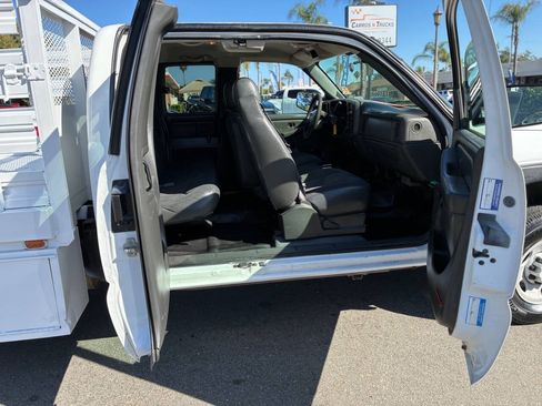 Used 2007 GMC Sierra 2500 W/T AWD/4WD image 16