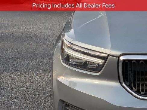 Used 2019 Volvo XC40 T5 Momentum AWD/4WD image 10