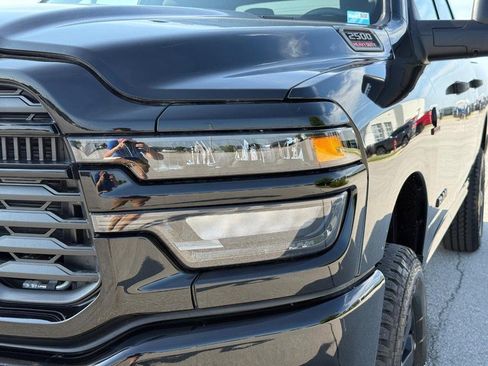New 2025 RAM 2500 Big Horn image 12