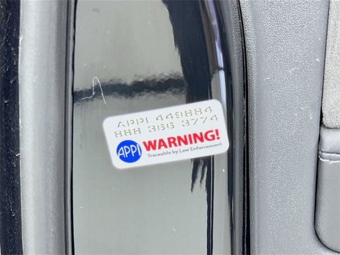 Used 2020 Tesla Model Y Long Range image 34