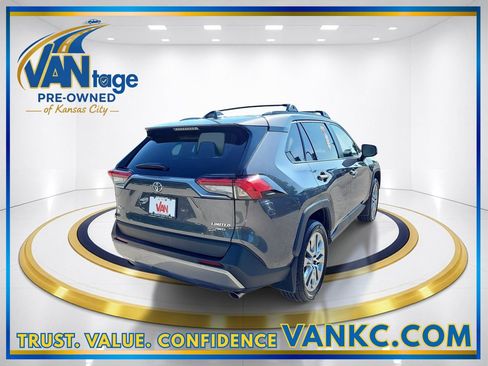 Used 2022 Toyota RAV4 Limited AWD/4WD image 6