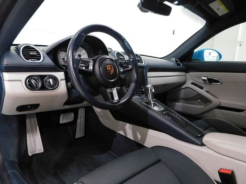 Used 2017 Porsche 718 Cayman S RWD image 37