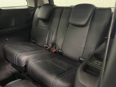 Used 2024 Mercedes-Benz GLS 580 4MATIC image 30