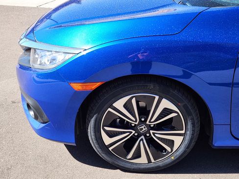 Used 2017 Honda Civic EX-T image 8