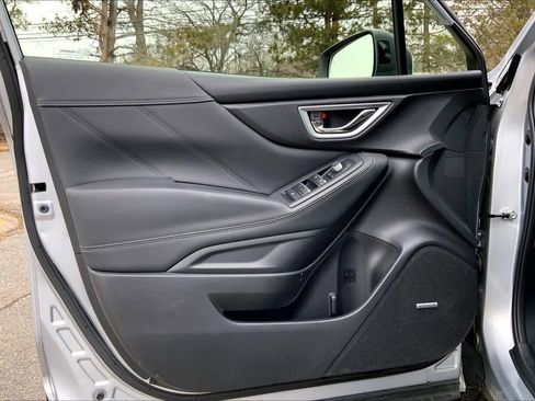 Used 2020 Subaru Forester Limited image 22