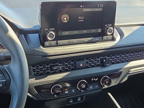 Used 2023 Honda Accord LX image 16