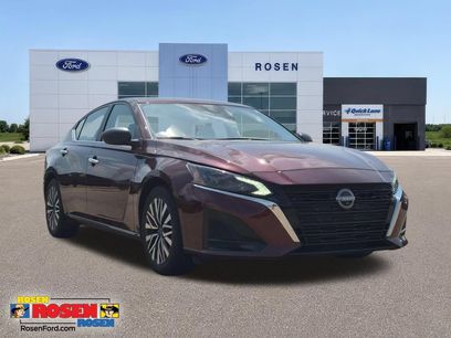 Used 2025 Nissan Altima 2.5 SV