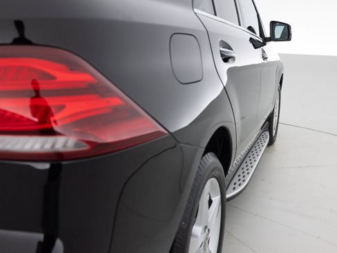 Used 2019 Mercedes-Benz GLE 400 4MATIC image 14