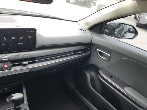 Certified 2025 Kia K4 FWD image 16
