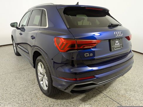 New 2025 Audi Q3 2.0T Premium image 5