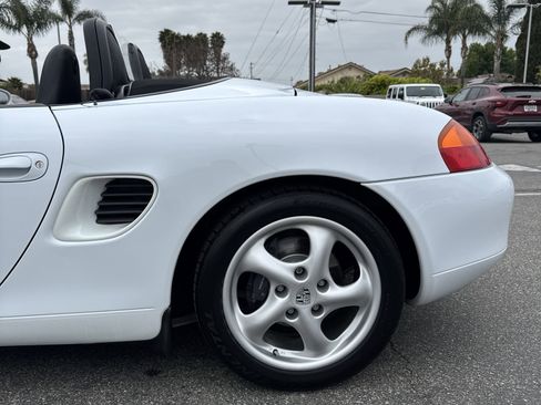 Used 1997 Porsche Boxster image 15
