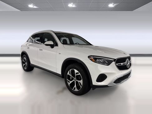 Certified 2025 Mercedes-Benz GLC 350e 4MATIC image 7