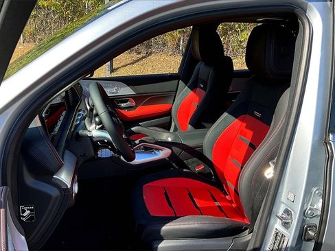 New 2025 Mercedes-Benz GLE 53 AMG 4MATIC image 9