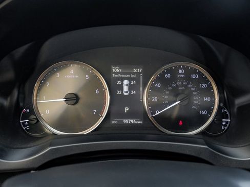 Used 2017 Lexus IS 200t RWD image 18
