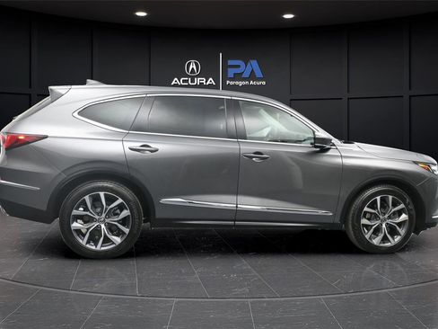 Used 2024 Acura MDX SH-AWD w/ Technology Package image 27