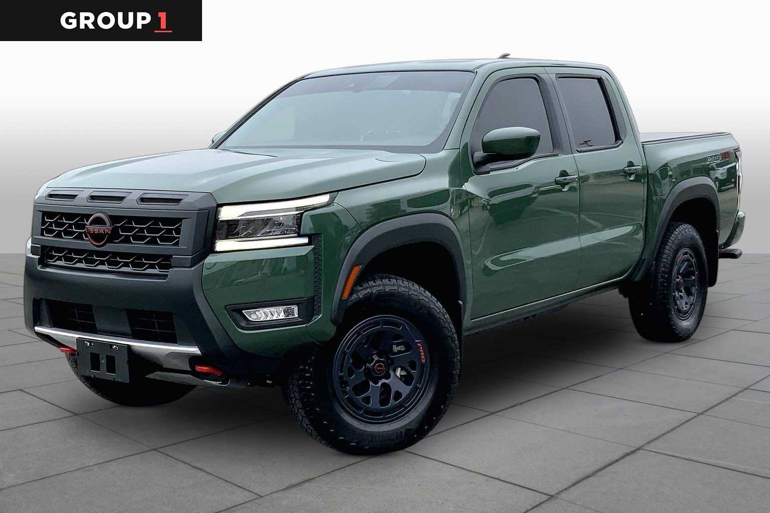 Used 2025 Nissan Frontier PRO-4X AWD/4WD image 1