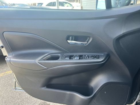Used 2025 Nissan Versa SV FWD image 18