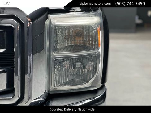 Used 2013 Ford F250 Lariat w/ Lariat Interior Pkg image 9