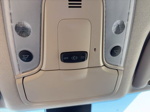 Used 2017 Toyota Prius Two image 22