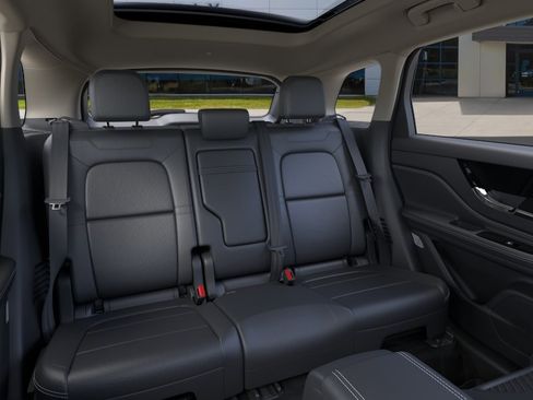 New 2026 Lincoln Corsair Premiere AWD/4WD image 11