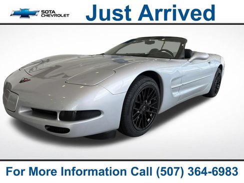 Used 2000 Chevrolet Corvette Convertible w/ Memory Pkg RWD image 1