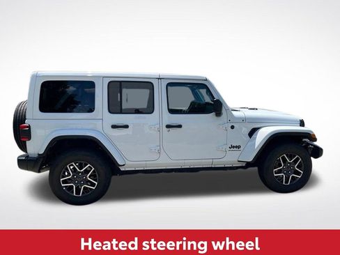 Used 2025 Jeep Wrangler Unlimited Sahara AWD/4WD image 8