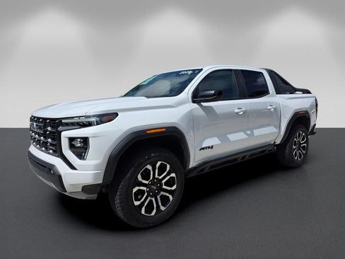 Used 2025 GMC Canyon AT4 w/ Nightfall Edition AWD/4WD image 7