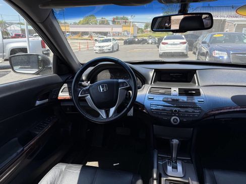 Used 2011 Honda Crosstour EX-L image 11