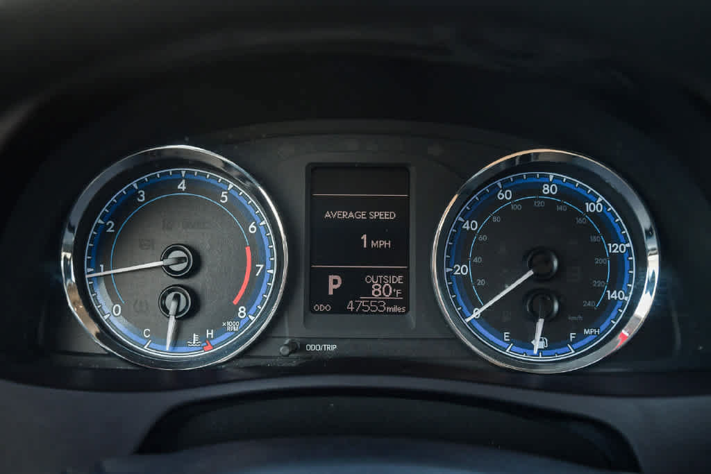 Used 2018 Toyota Corolla LE FWD image 24