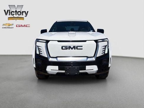 Used 2025 GMC Sierra EV Denali image 2