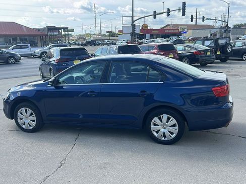 Used 2013 Volkswagen Jetta SE FWD image 6