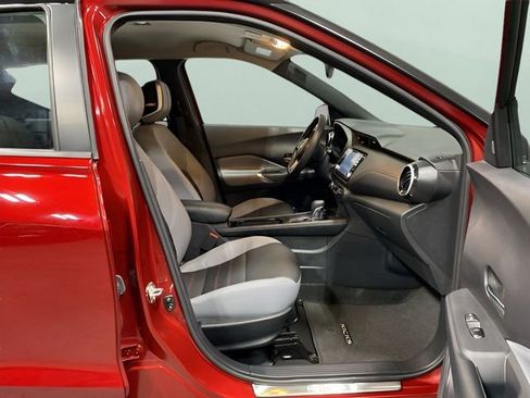 Certified 2024 Nissan Kicks SR w/ SR Premium Package FWD image 27