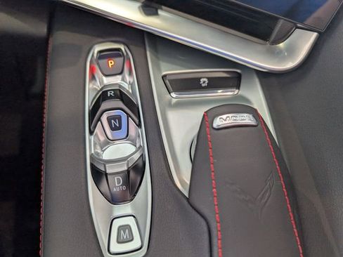 Used 2025 Chevrolet Corvette Stingray image 12