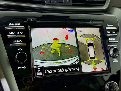 Certified 2023 Nissan Murano Platinum w/ Cargo Package image 7