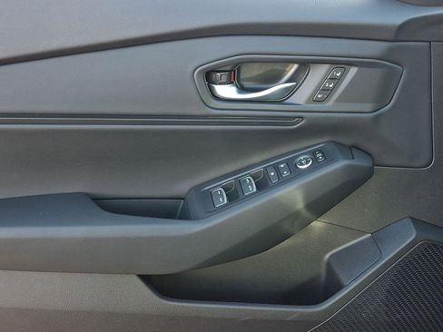 Used 2025 Honda Accord EX-L image 13