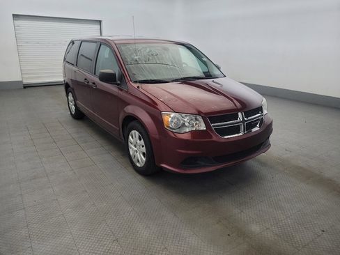 Used 2019 Dodge Grand Caravan SE FWD image 13
