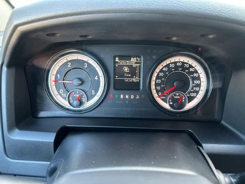 Used 2018 RAM 3500 Tradesman w/ Chrome Appearance Group AWD/4WD image 40