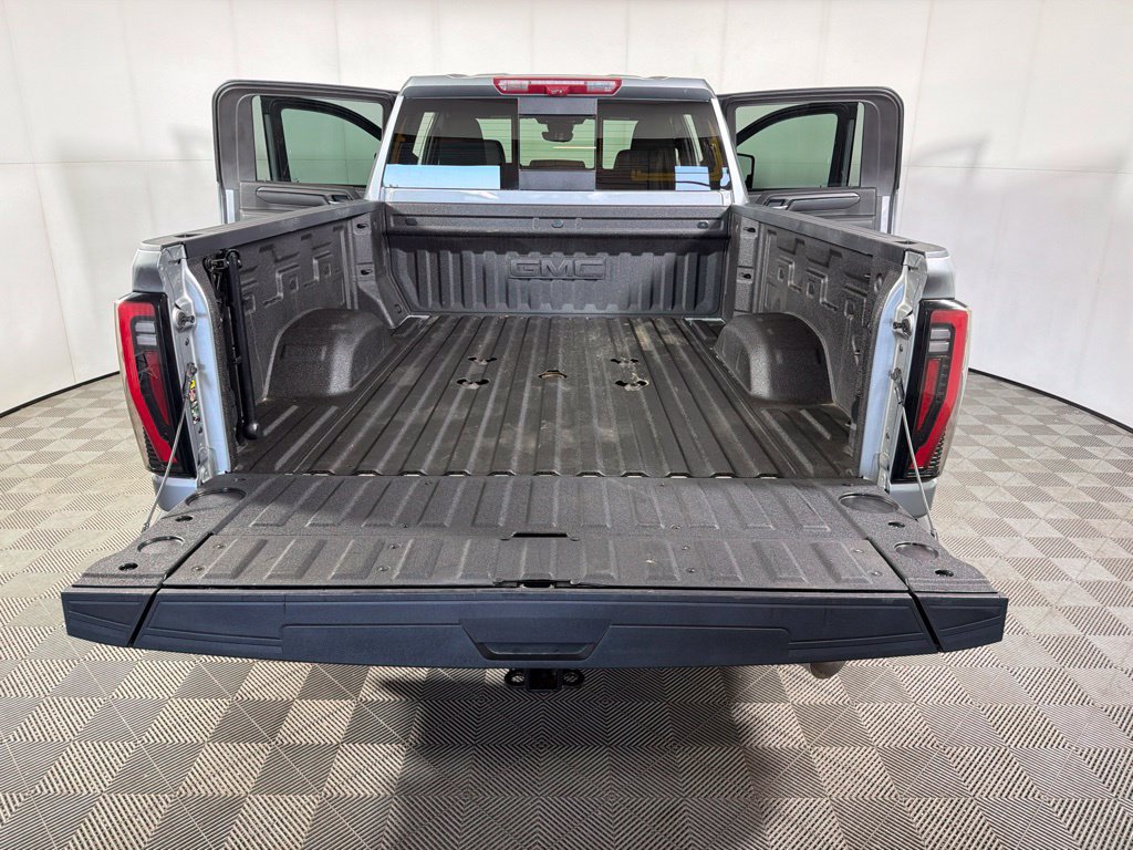 Used 2025 GMC Sierra 3500 AT4 w/ AT4 Premium Plus Package AWD/4WD image 21